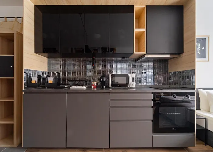 Eco - Modern In The Center